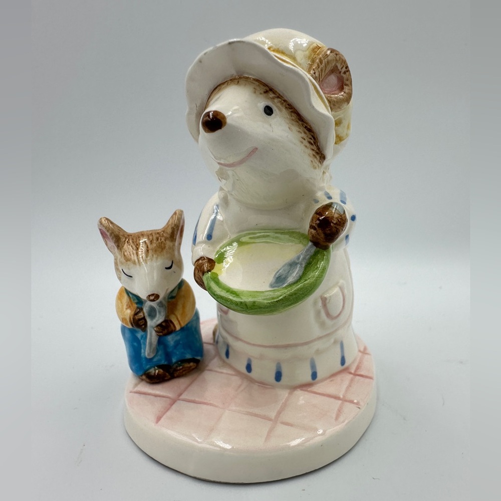 Napcoware Meadow Mouse #1853 Korea Vtg Collectible Decor Figurine